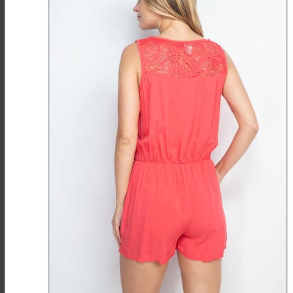 Coral Sleeveless scoop neck lace detail zip front gartered waist romper, NEW! - Picture 5 of 16